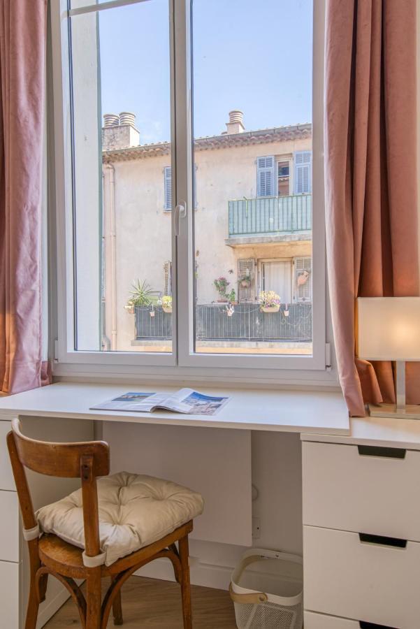 St Jobis - Charmant Appartement, Moderne Et Refait A Neuf, Vieux-Νίκαια Εξωτερικό φωτογραφία