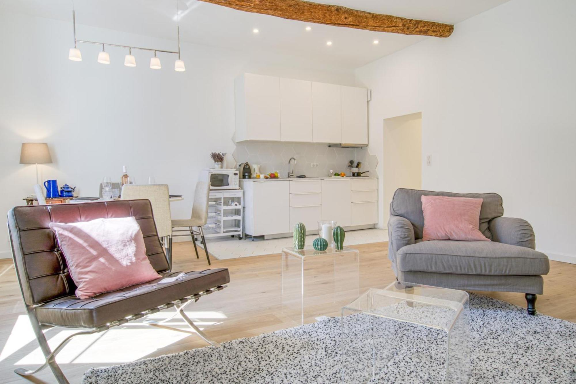 St Jobis - Charmant Appartement, Moderne Et Refait A Neuf, Vieux-Νίκαια Εξωτερικό φωτογραφία