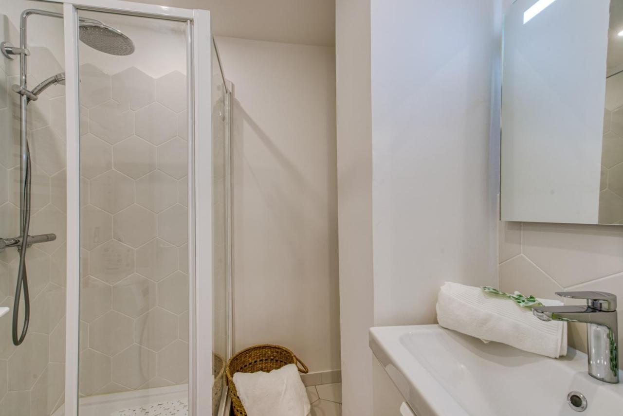 St Jobis - Charmant Appartement, Moderne Et Refait A Neuf, Vieux-Νίκαια Εξωτερικό φωτογραφία