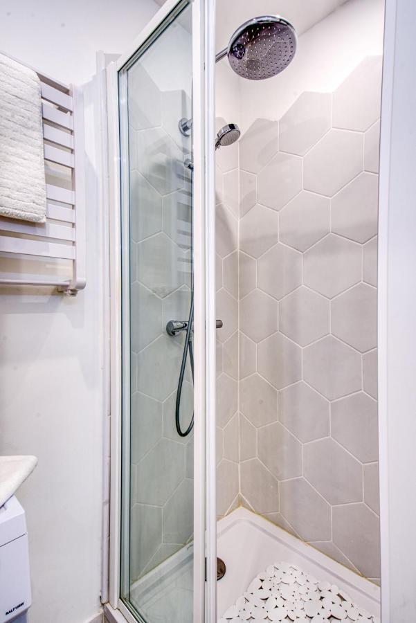 St Jobis - Charmant Appartement, Moderne Et Refait A Neuf, Vieux-Νίκαια Εξωτερικό φωτογραφία
